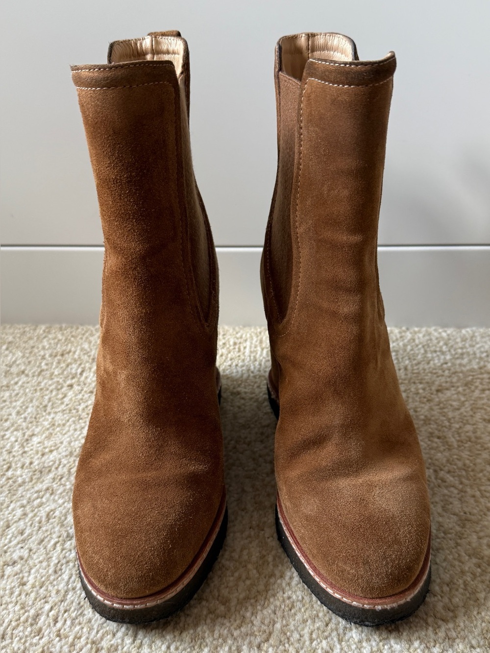 VERONICA BEARD AARI-2 Water-Repellent Wedge Chelsea Boots Suede Hazelwood Size 8 - Picture 5 of 15